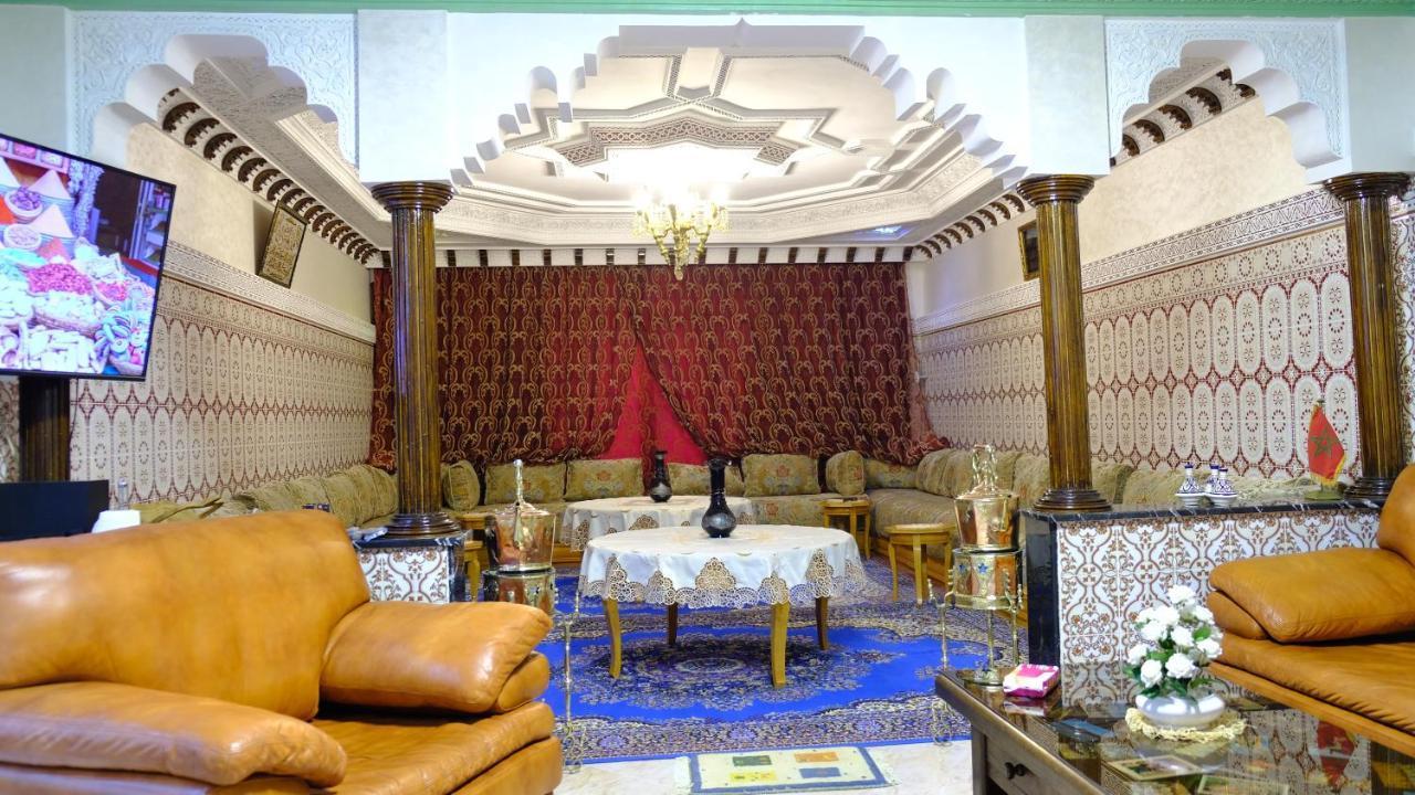 Marrakech Art Apartment มาร์ราเกช ภายนอก รูปภาพ